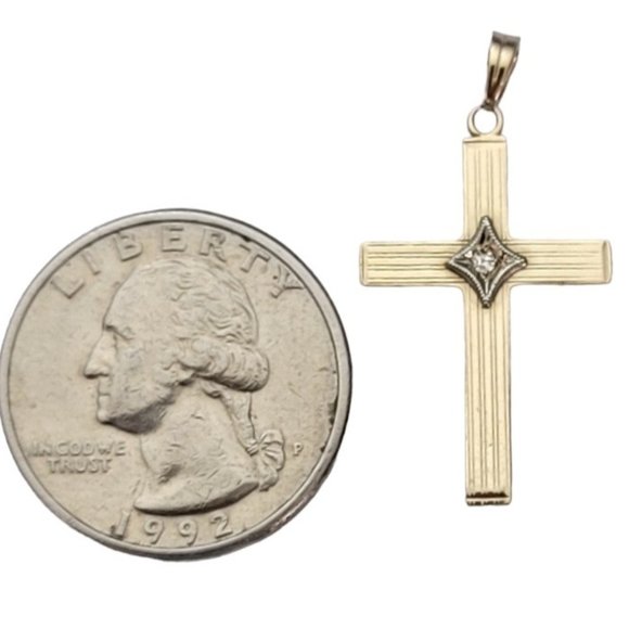 10K Yellow Gold Diamond Chip Cross Pendant E505 - Picture 5 of 7